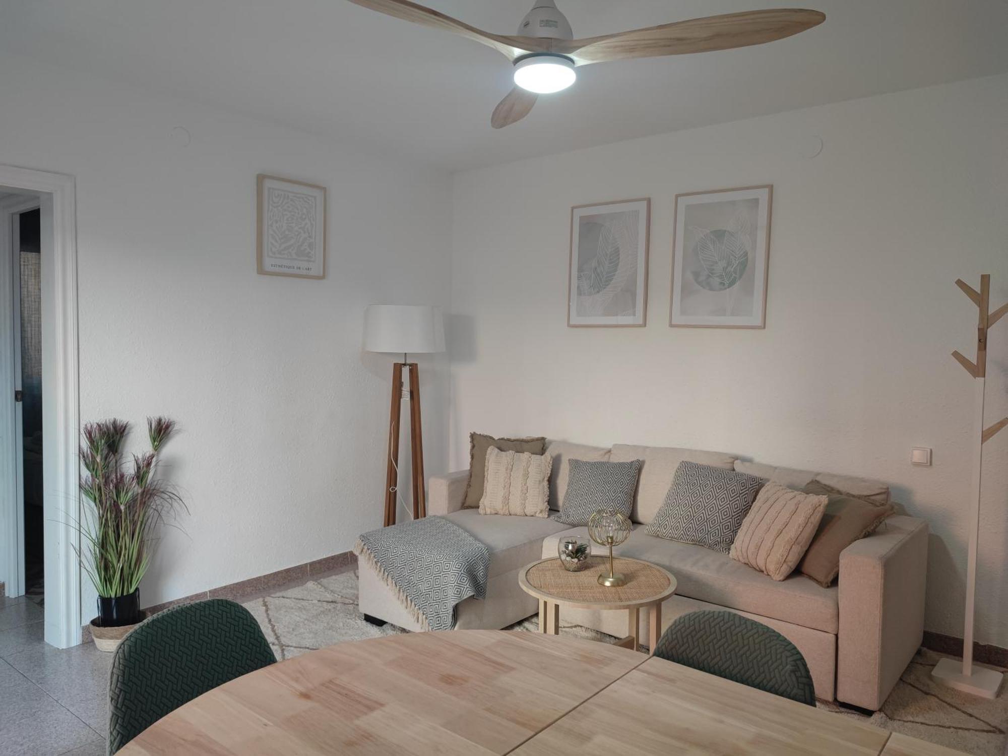Feel Welcome Barcelona Apartment Cornella de Llobregat Exterior photo