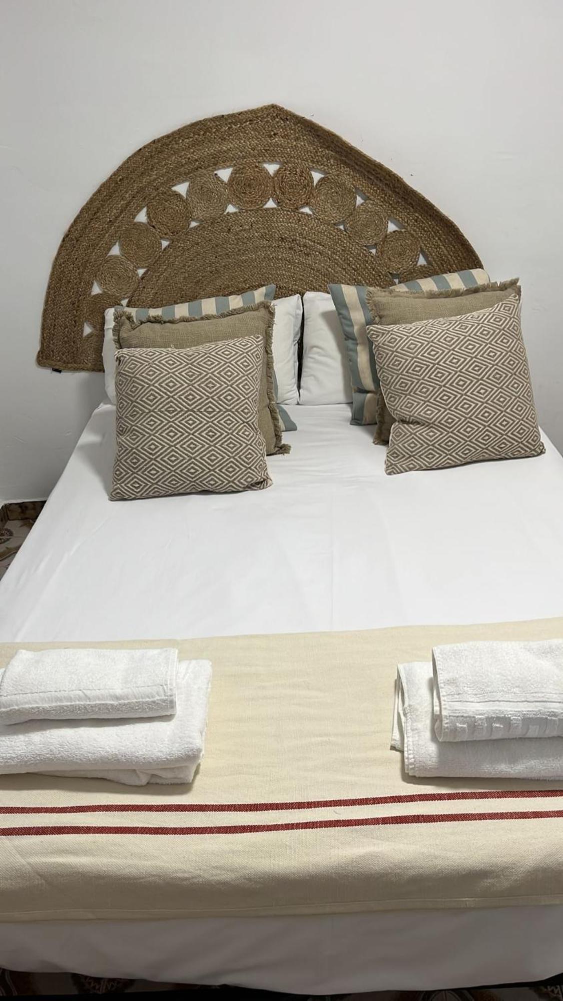 Feel Welcome Barcelona Apartment Cornella de Llobregat Exterior photo